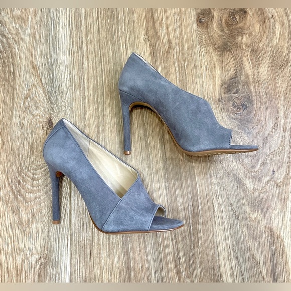 Vince Camuto Rallien size 5.5M magnet grey true velvet Leather suede NWOB - Picture 1 of 6